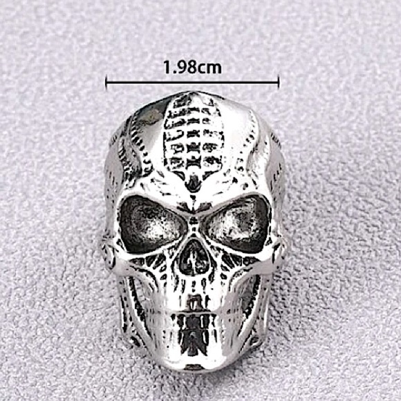 STAINLESS STEEL SKULL RING - Picture 3 of 4